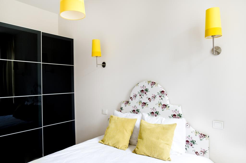 Bright Apartment In Old Town By Urban Rent Vilnius Esterno foto