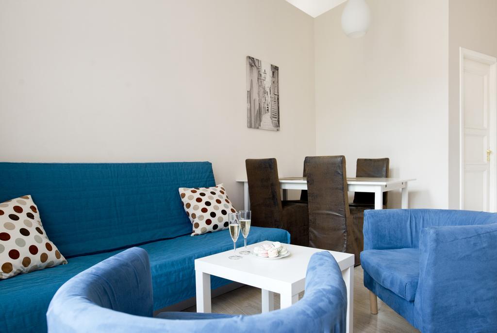 Bright Apartment In Old Town By Urban Rent Vilnius Esterno foto